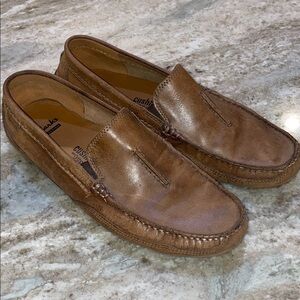 Clark’s men’s tan slip on loafers